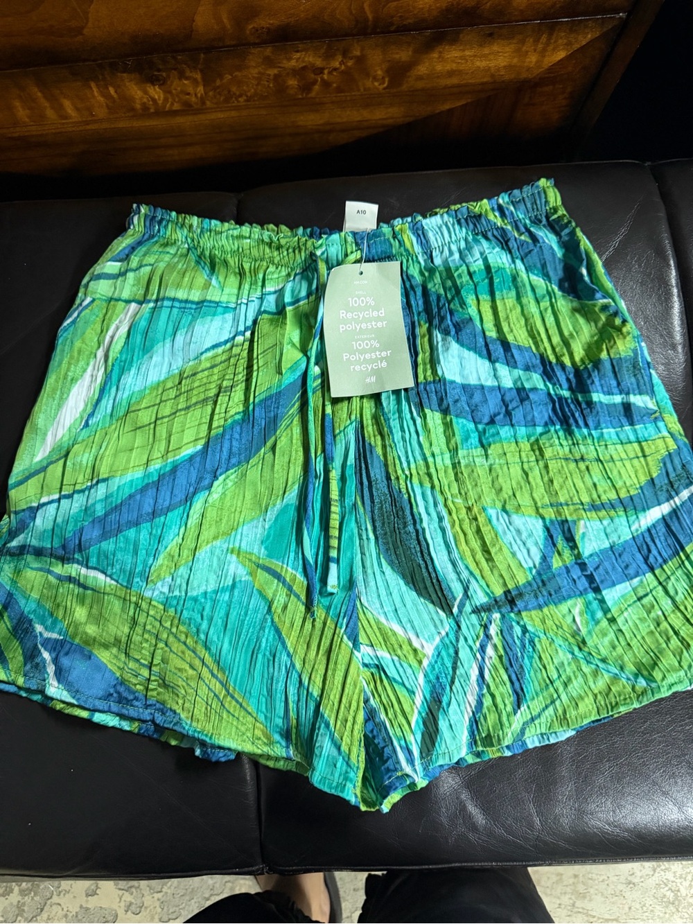 H&M Green & Blue Tropical Elastic Waist Shorts